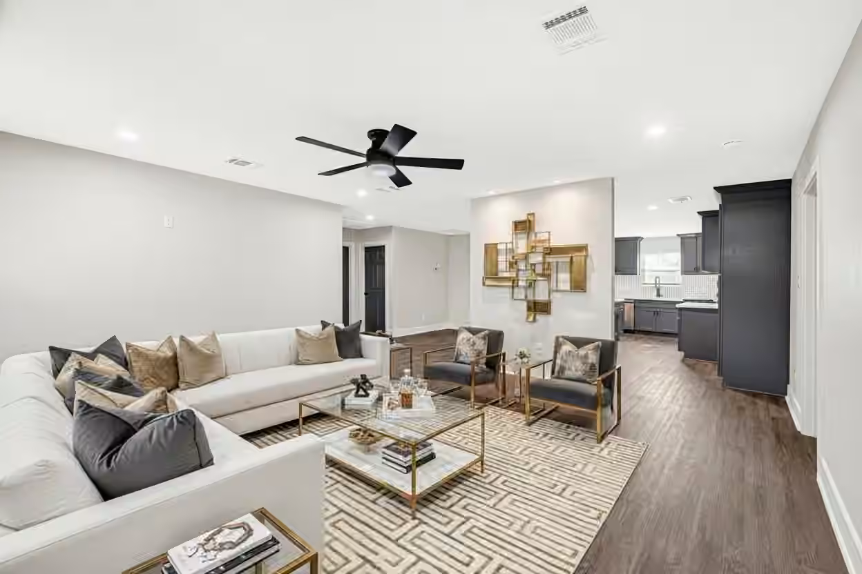 Photo 7 of 7614 Dixie Drive, Houston, TX