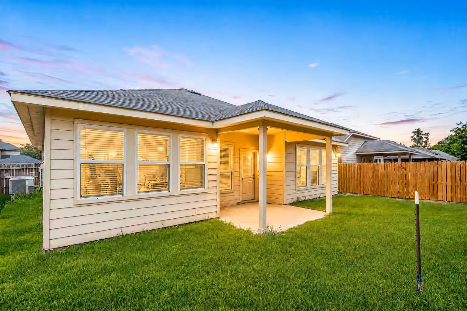 Photo 2 of 11431 Vassal Crossing, Conroe, TX