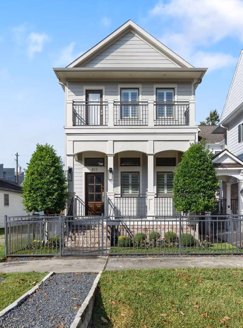 Photo of 813 Ashland Street, Houston, TX 77007