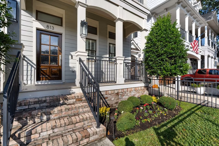Photo 3 of 813 Ashland Street, Houston, TX