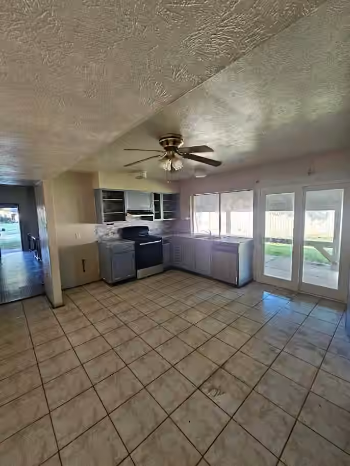 Photo 3 of 5643 Condon Lane, Houston, TX