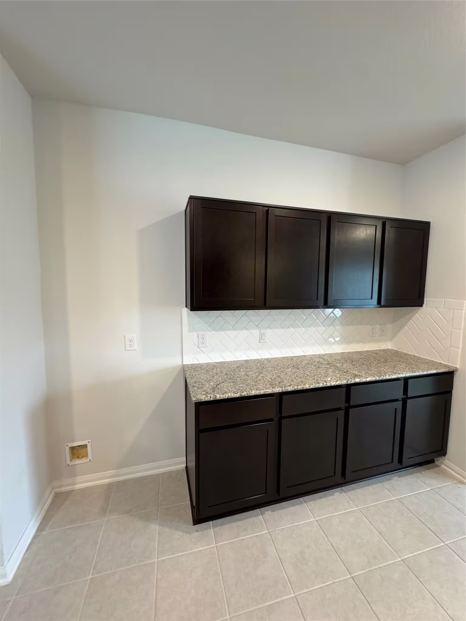 Photo 4 of 13301 Villa Sola Drive, La Marque, TX