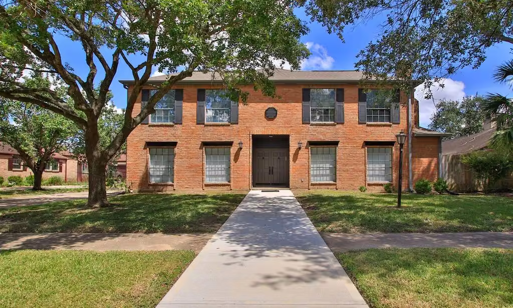 Photo 3 of 8006 Albin Lane, Houston, TX