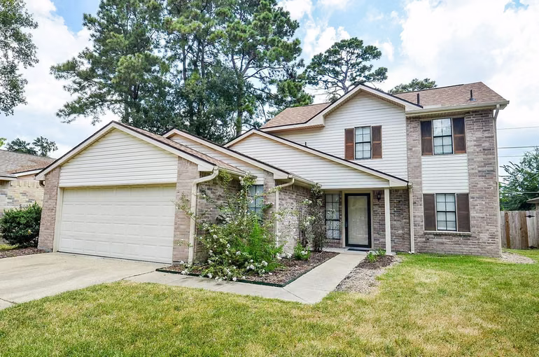 Photo 3 of 19910 Moonriver Drive, Humble, TX
