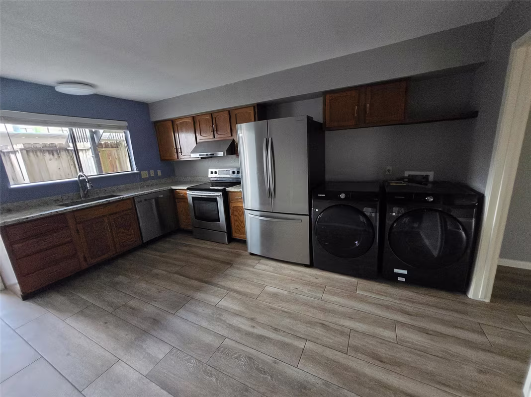 Photo 2 of 6401 Deihl Road 1006, Houston, TX
