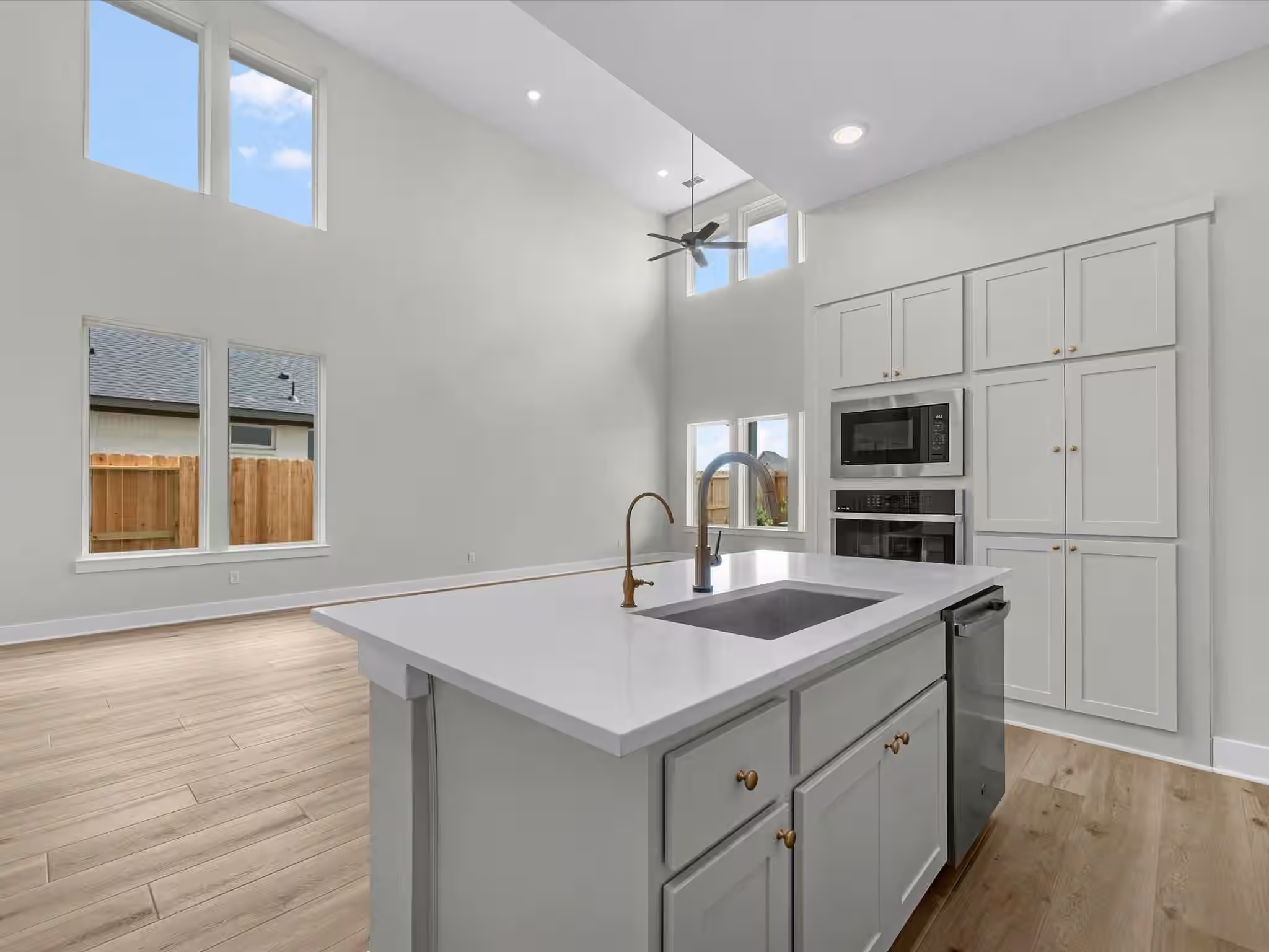 Photo 6 of 16522 Harmony Lea Lane, Hockley, TX