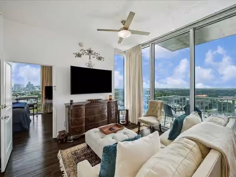 Photo 4 of 5925 Almeda Road 11901, Houston, TX
