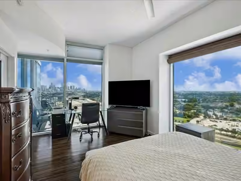 Photo 5 of 5925 Almeda Road 11901, Houston, TX