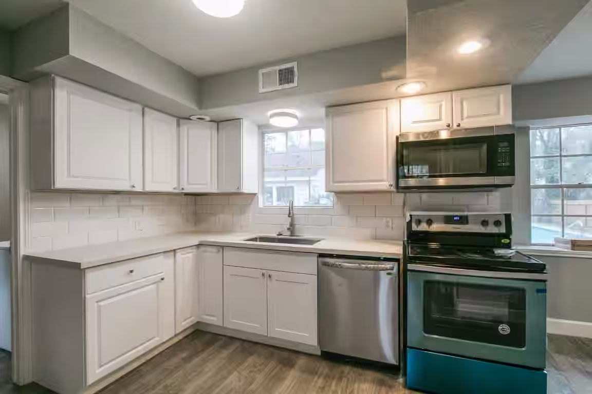 Photo 7 of 6106 Morningcrest Court, Spring, TX