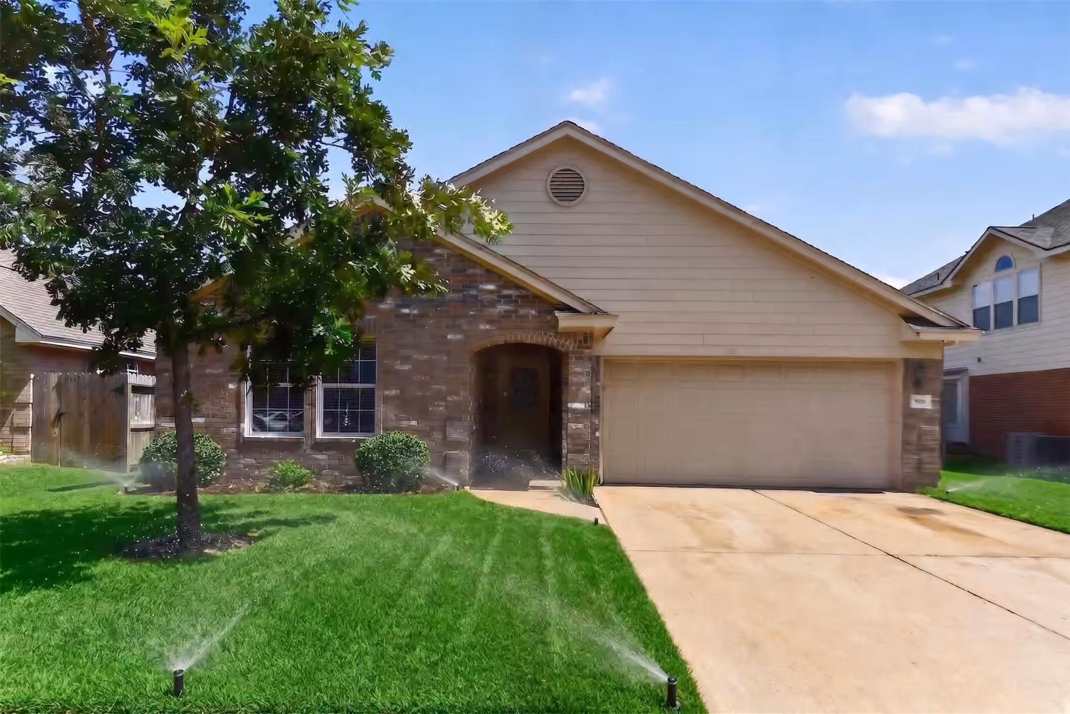 Photo of 606 27th Avenue N, Texas City, TX