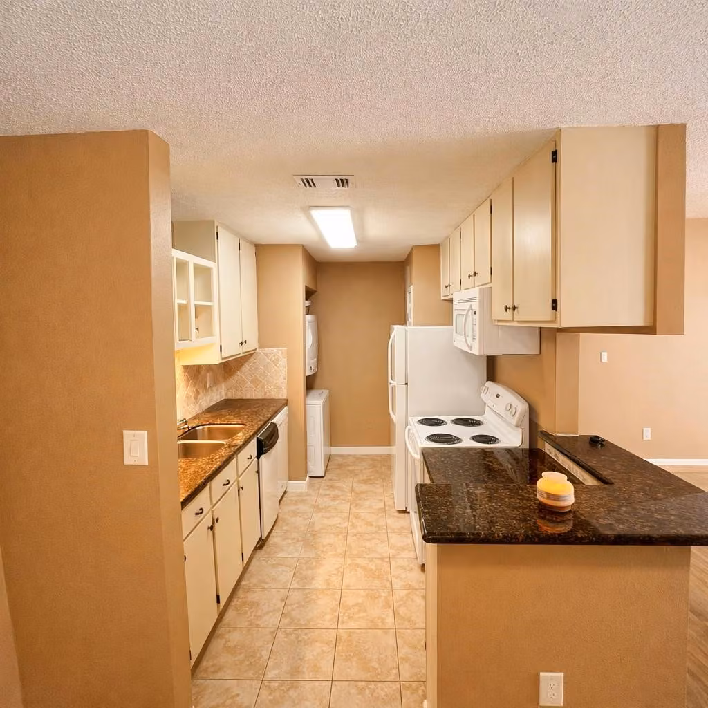 Photo 7 of 9707 Richmond Avenue 16, Houston, TX