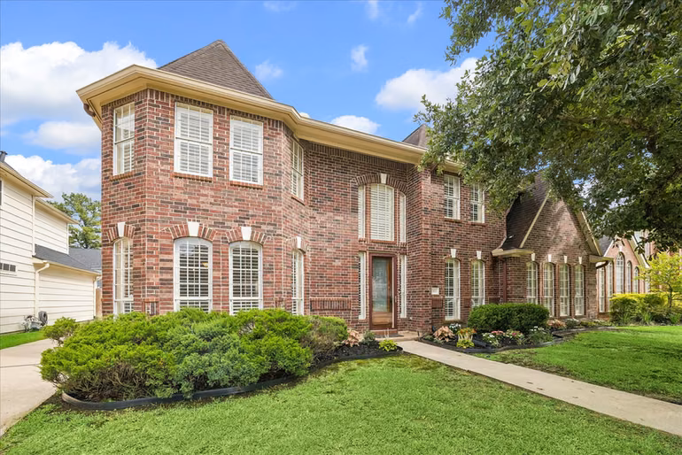 Photo 3 of 7915 Huddersfield Court, Spring, TX