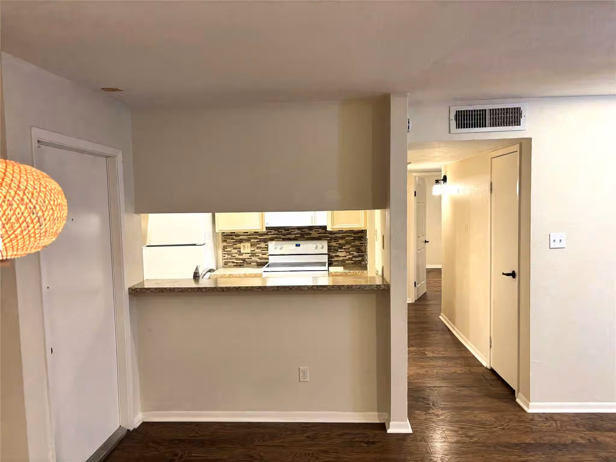 Photo 6 of 3025 Walnut Bend Lane 31, Houston, TX