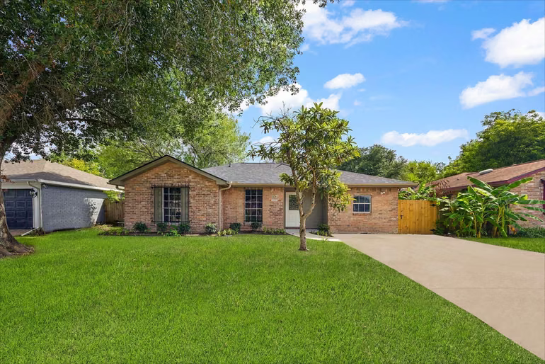 Photo of 5115 Beechaven Street, Houston, TX 77053