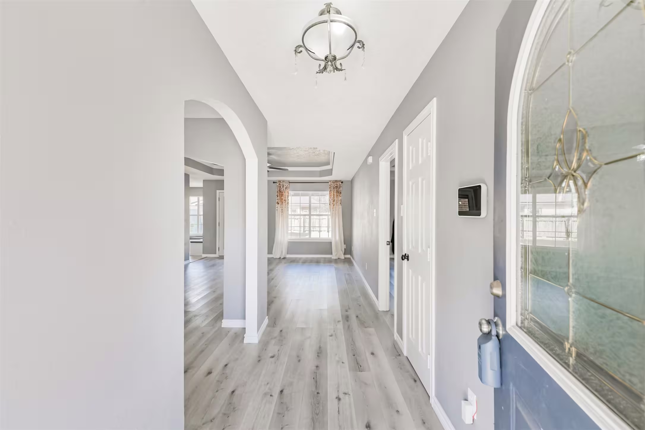 Photo 4 of 1106 Jefferson Avenue, Cleveland, TX