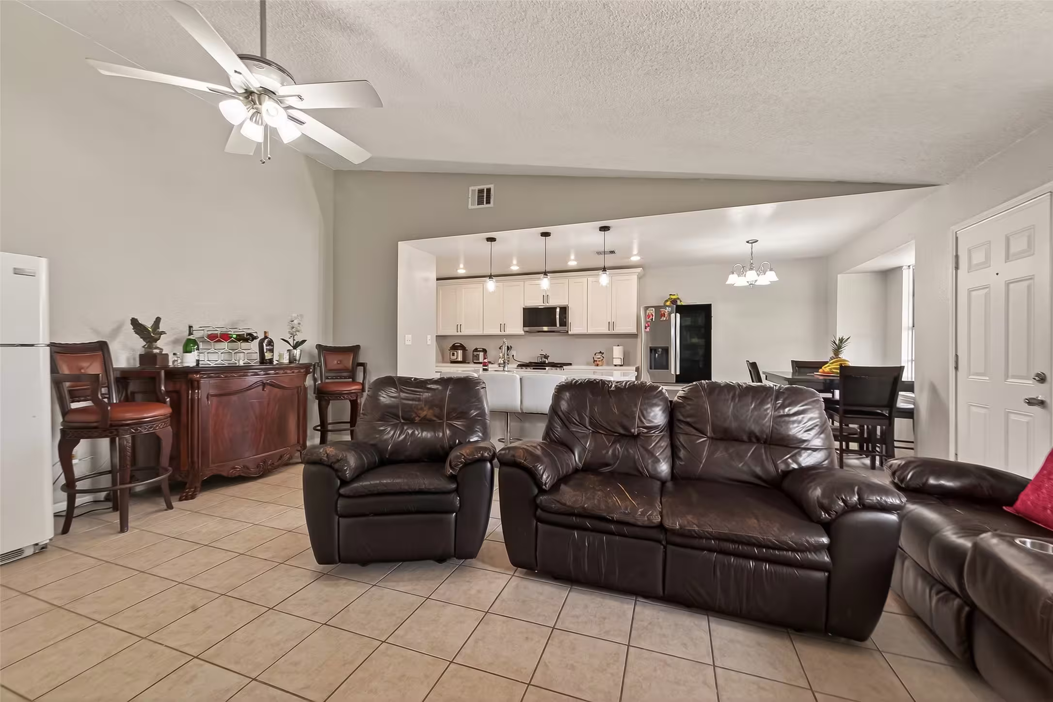 Photo 6 of 635 Coolwood Drive, Houston, TX