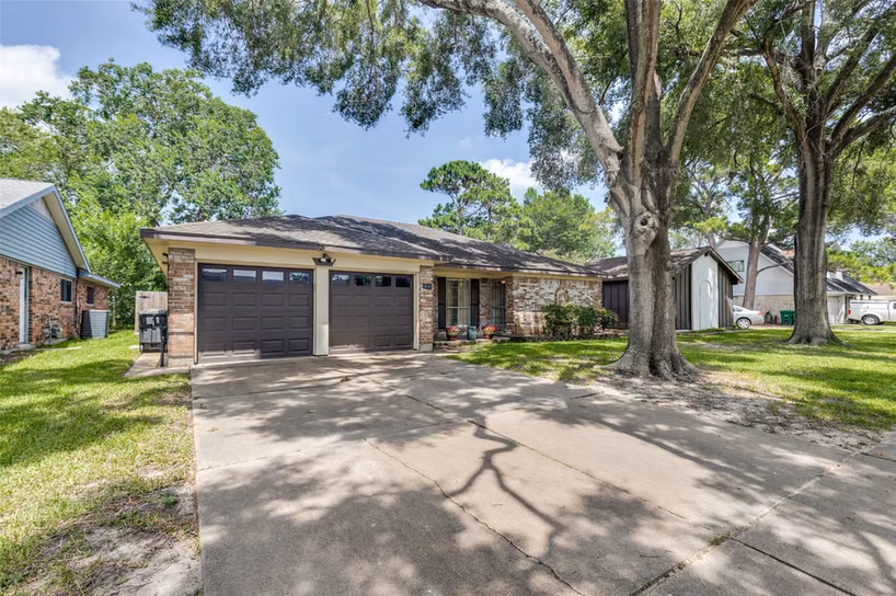 Photo 3 of 16131 White Star Drive, Houston, TX