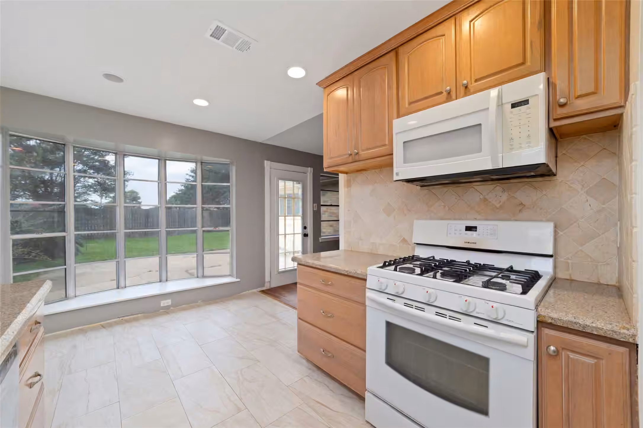 Photo 7 of 11415 Brook Meadows Lane, Stafford, TX