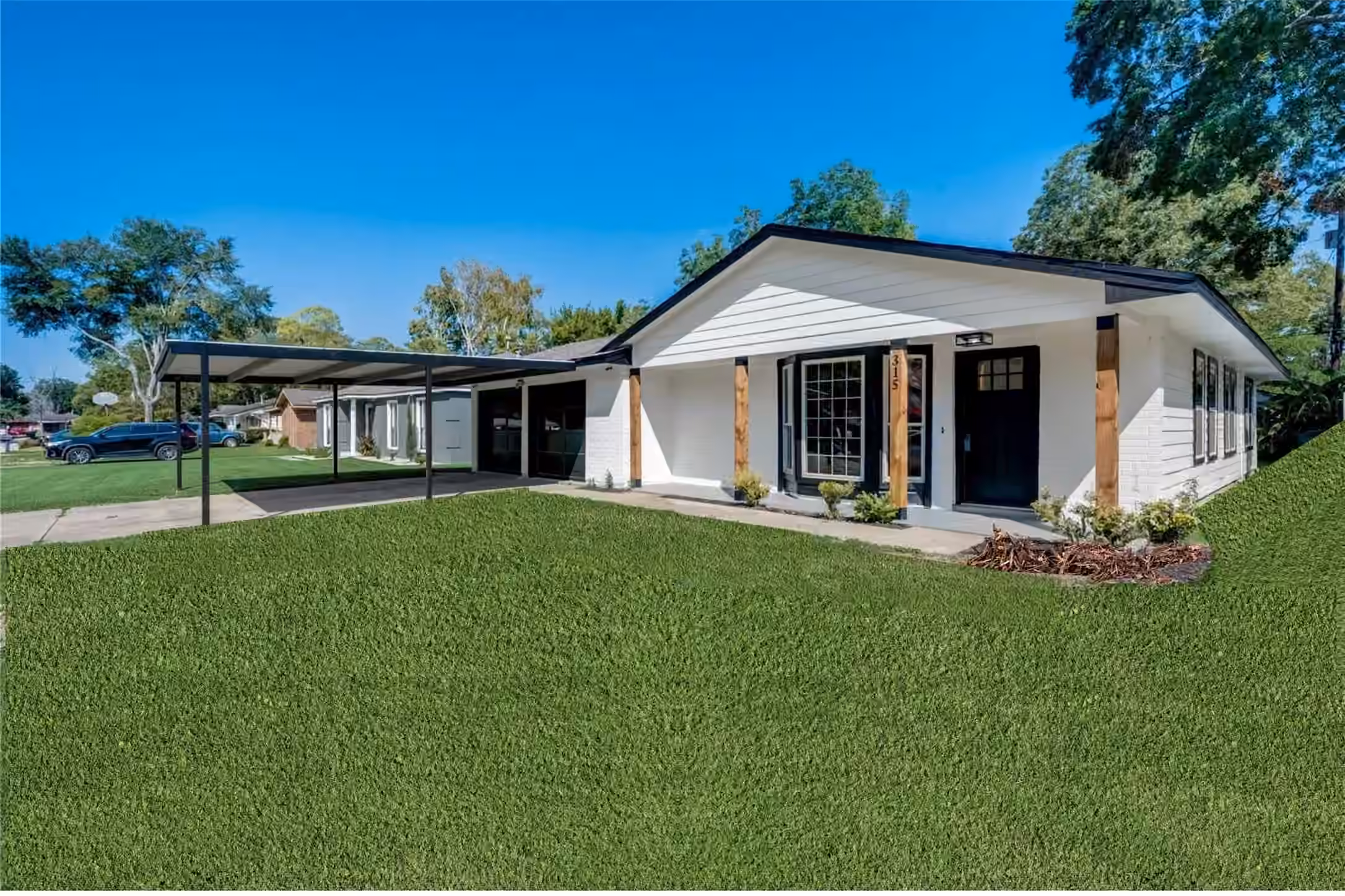 Photo of 315 Cypress Street, Alvin, TX