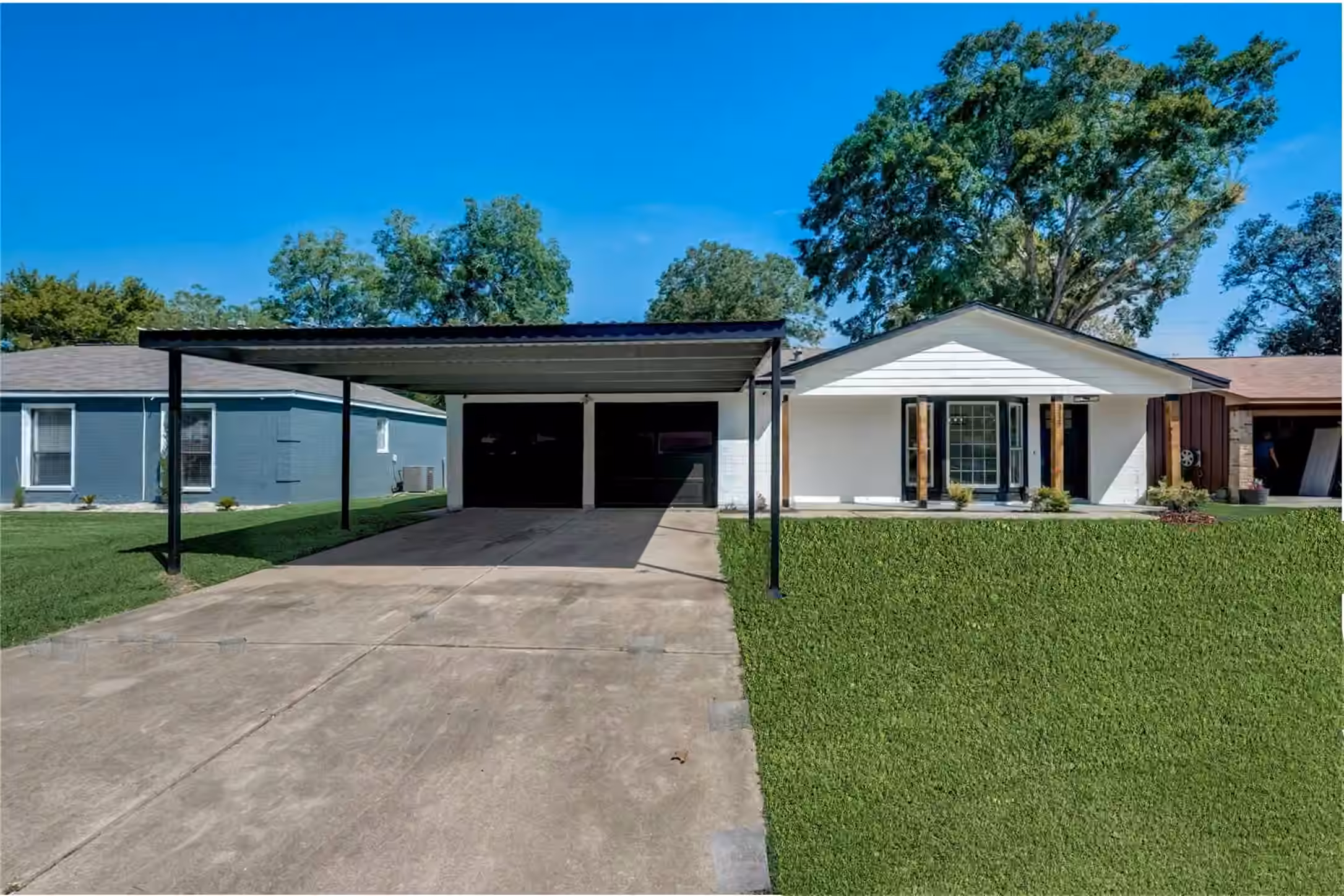 Photo 3 of 315 Cypress Street, Alvin, TX