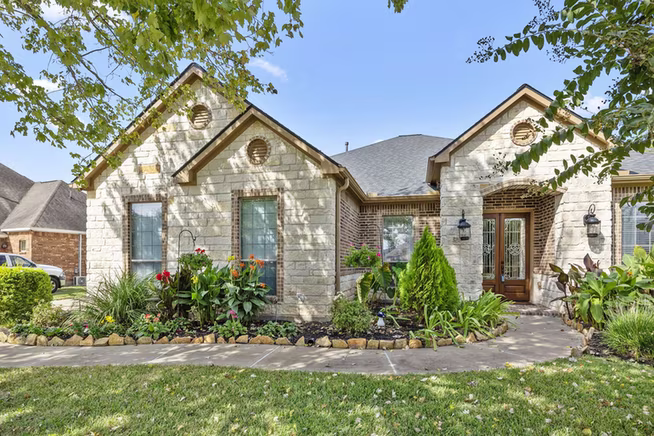 Photo 3 of 33218 Worthing Lane, Fulshear, TX