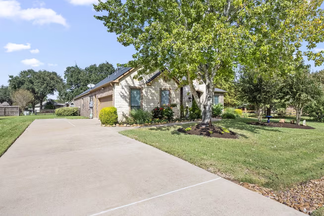 Photo 6 of 33218 Worthing Lane, Fulshear, TX