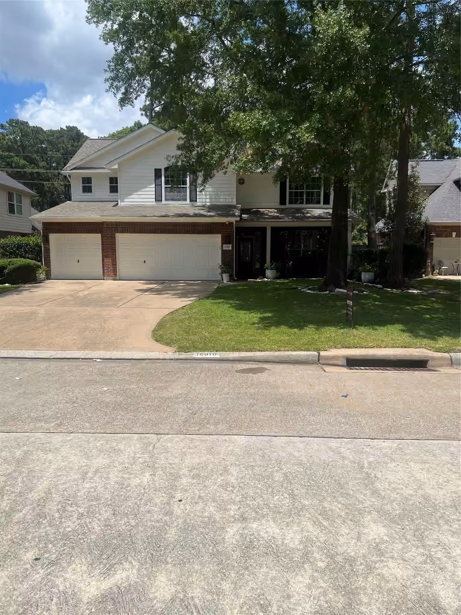 Photo 4 of 15910 Reston Bridge Drive, Cypress, TX