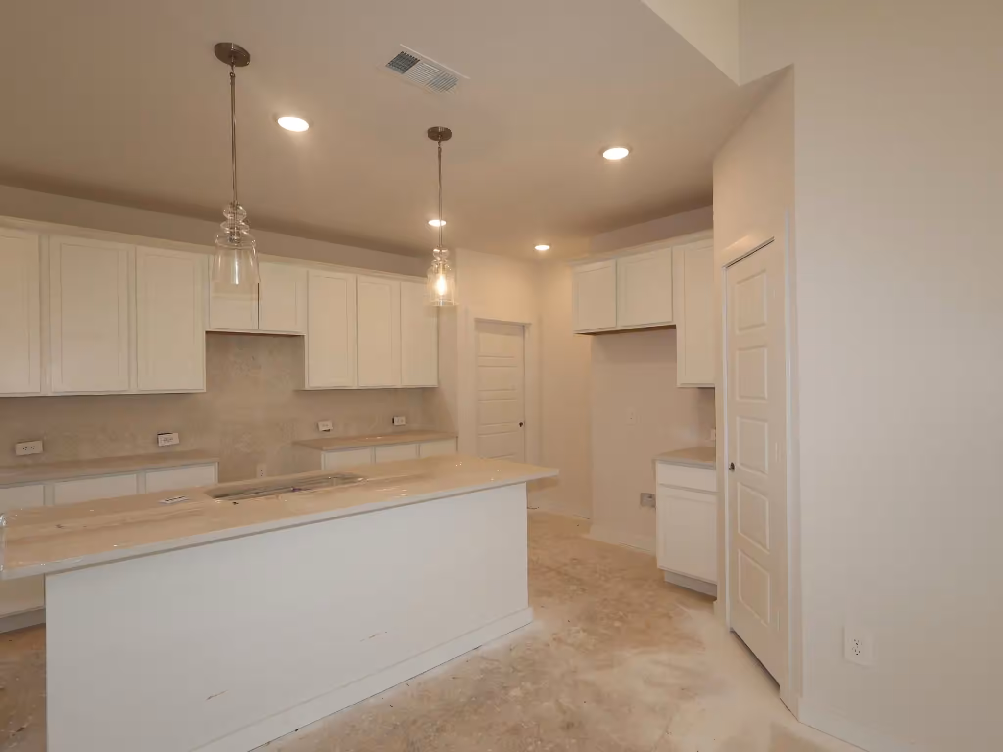 Photo 5 of 755 Hackberry Branch Court, Magnolia, TX