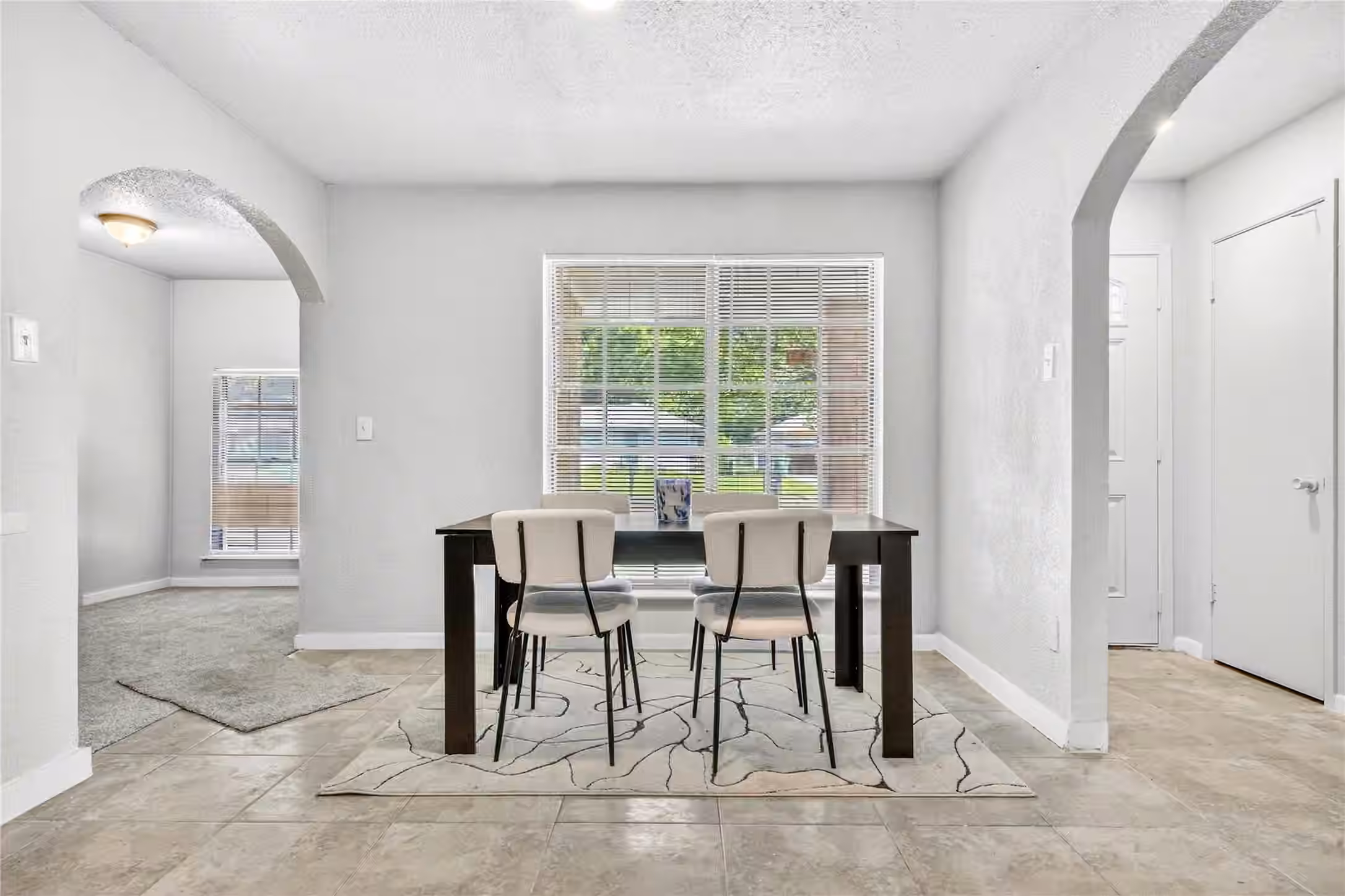 Photo 5 of 7026 Hedgewood Street, Houston, TX