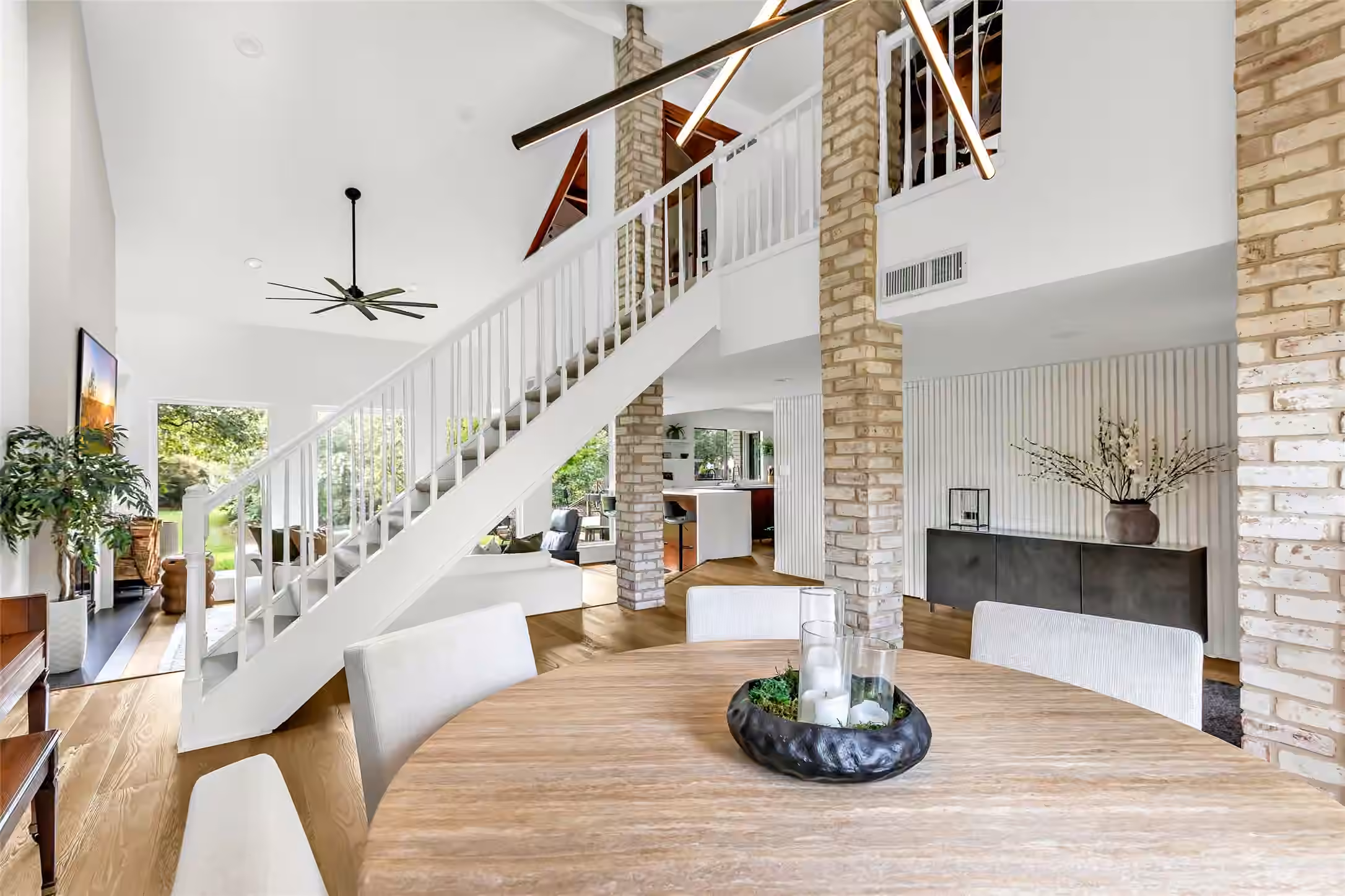 Photo 6 of 8210 Magnolia Glen Drive, Humble, TX