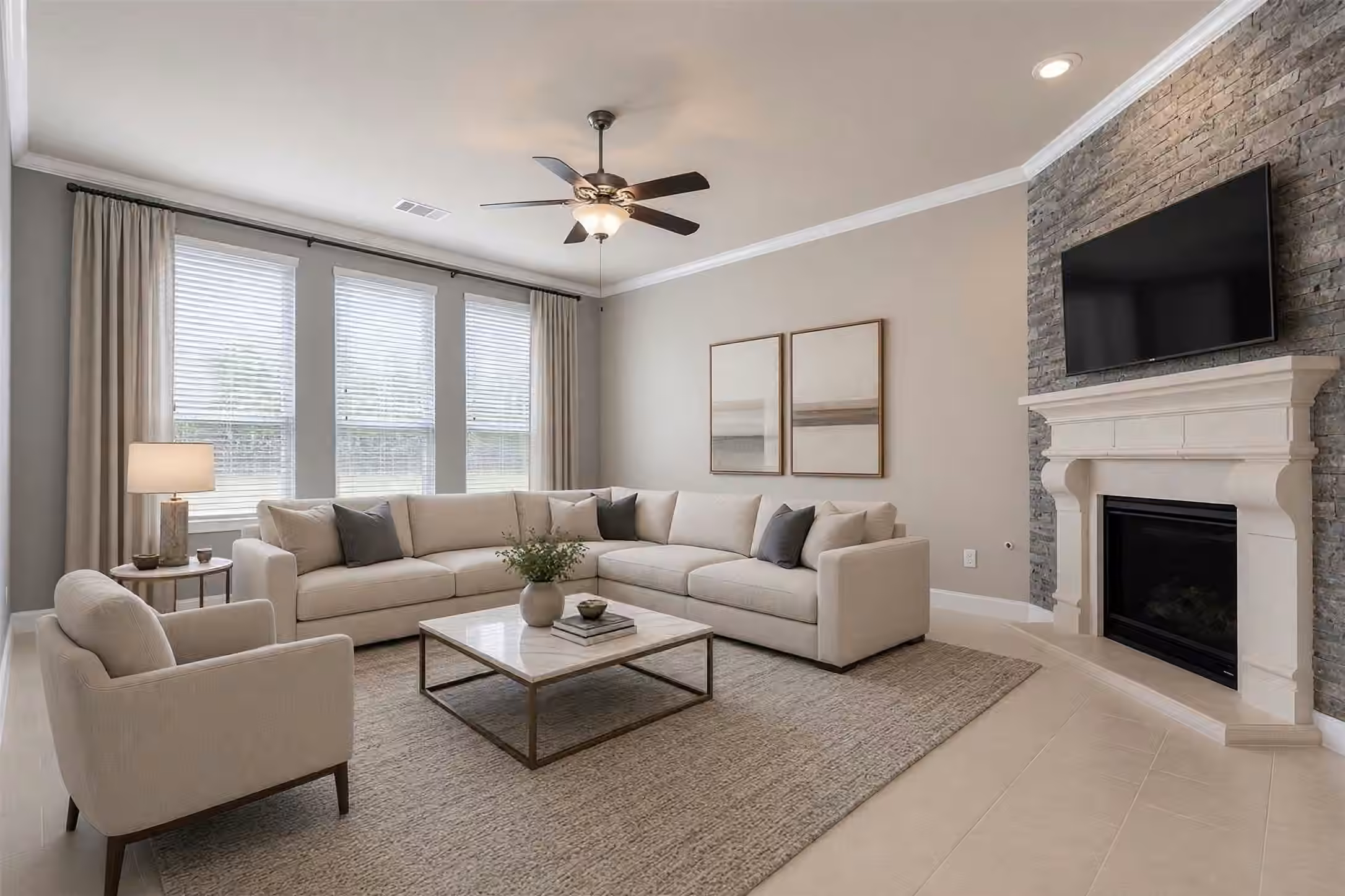 Photo 3 of 5303 Mesquite Willow Lane, Rosharon, TX