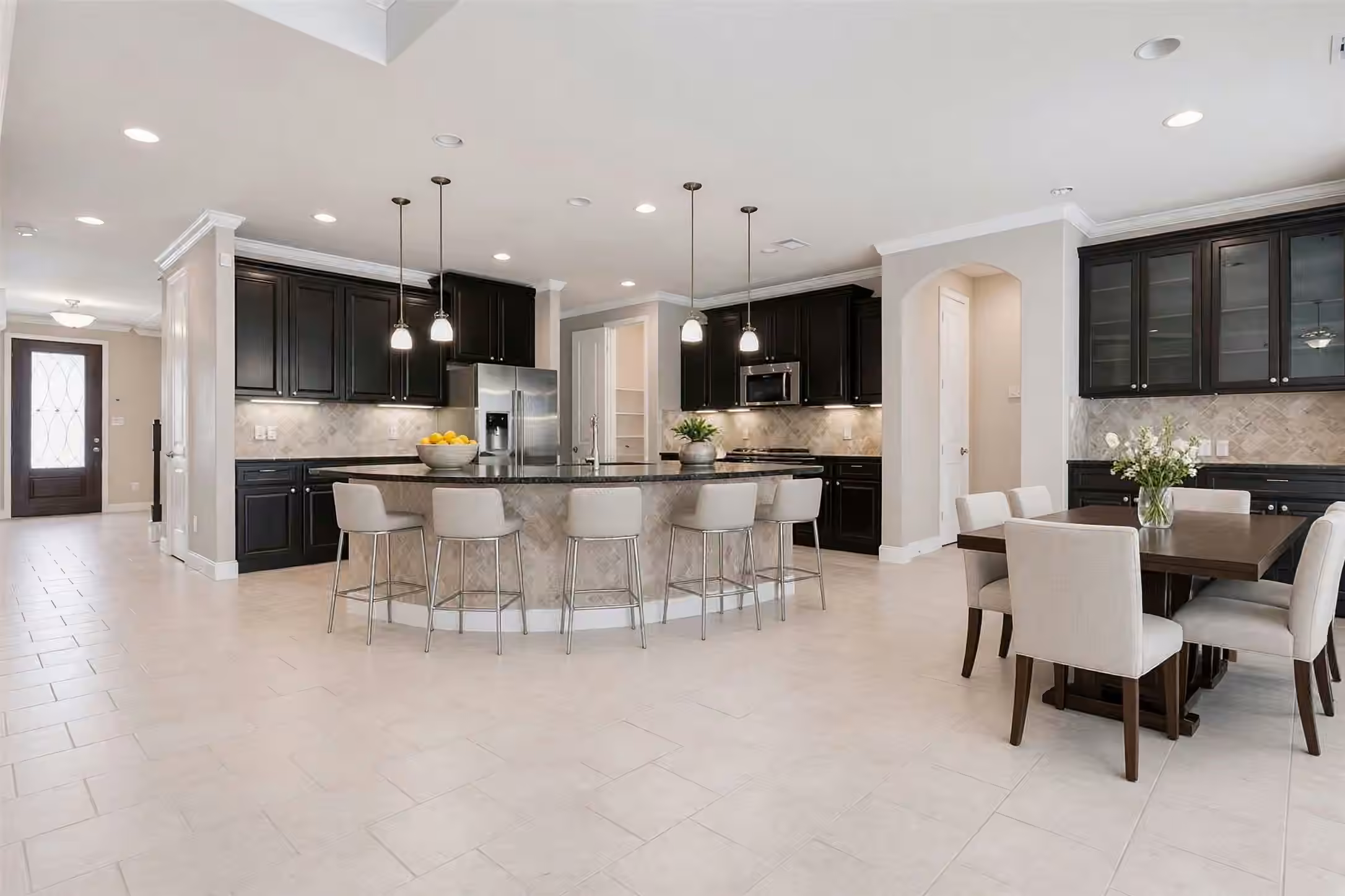 Photo 5 of 5303 Mesquite Willow Lane, Rosharon, TX