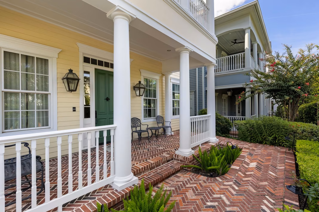 Photo 2 of 60 North Bay Boulevard, The Woodlands, TX