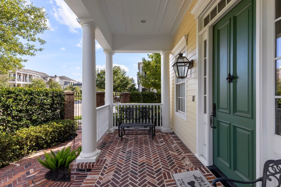 Photo 3 of 60 North Bay Boulevard, The Woodlands, TX