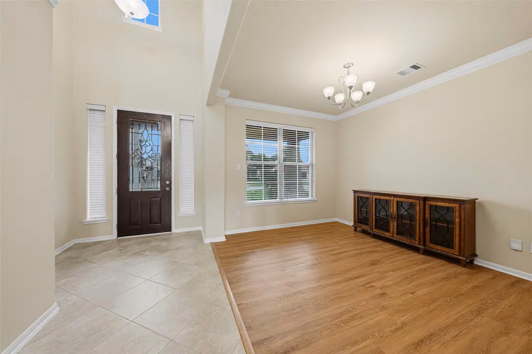 Photo 4 of 9422 Harmony Lake Lane, Richmond, TX