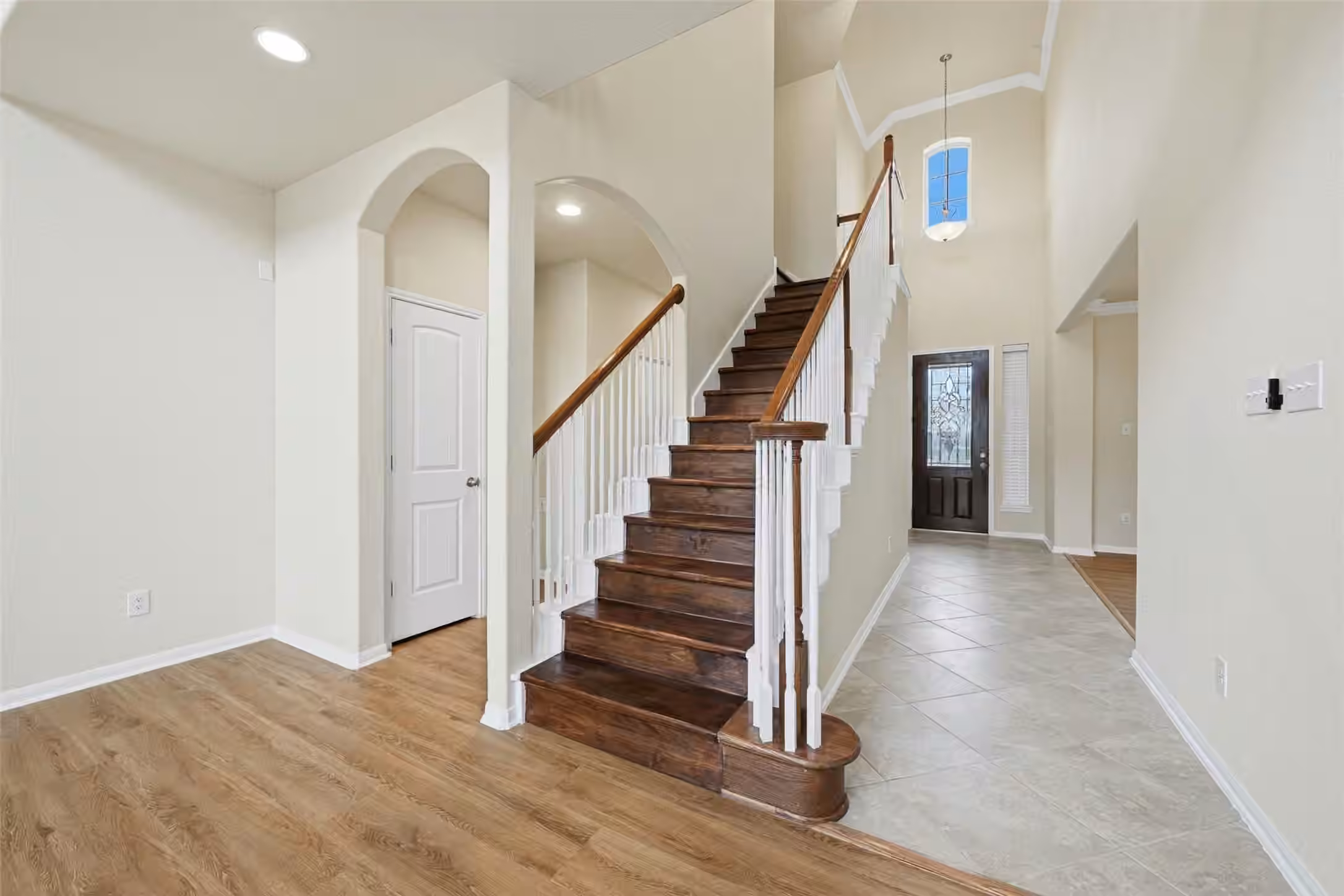Photo 6 of 9422 Harmony Lake Lane, Richmond, TX