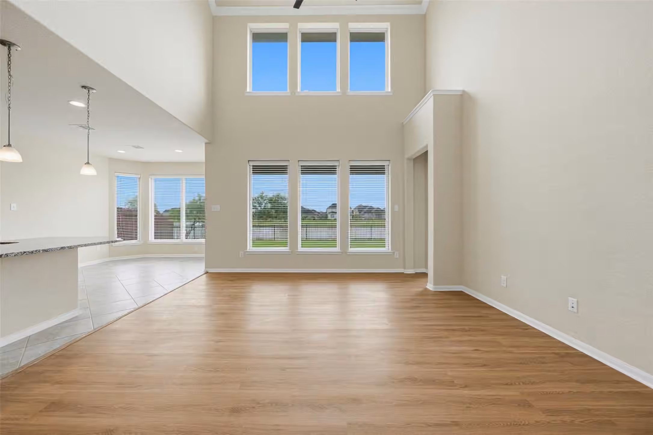Photo 7 of 9422 Harmony Lake Lane, Richmond, TX