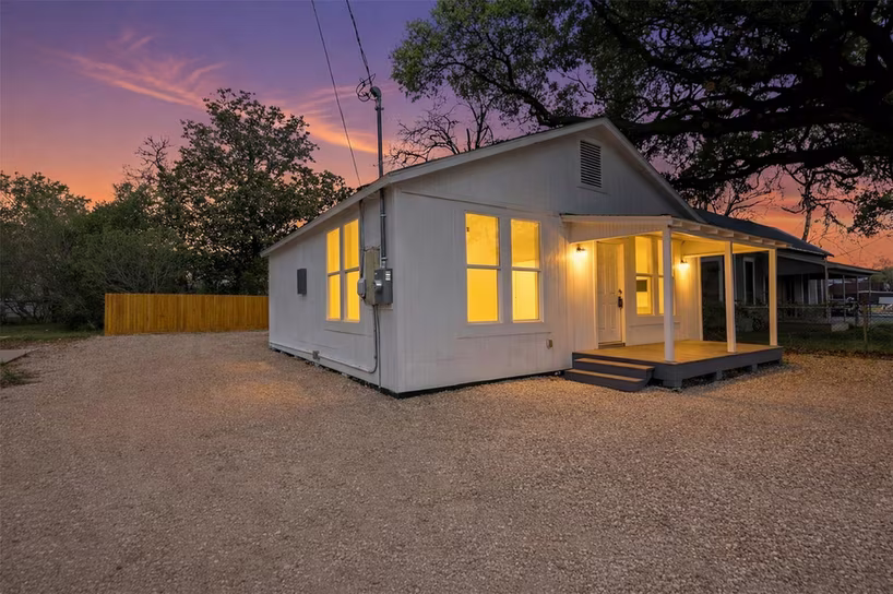Photo of 1410 Fannin Street, Columbus, TX