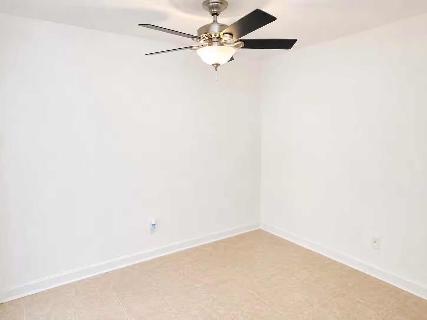 Photo 5 of 1014 Graham Street k-5, Tomball, TX