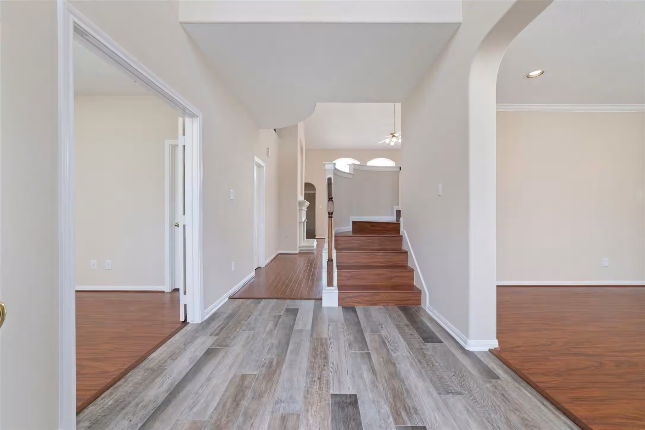 Photo 5 of 15319 Leila Bend Drive, Houston, TX