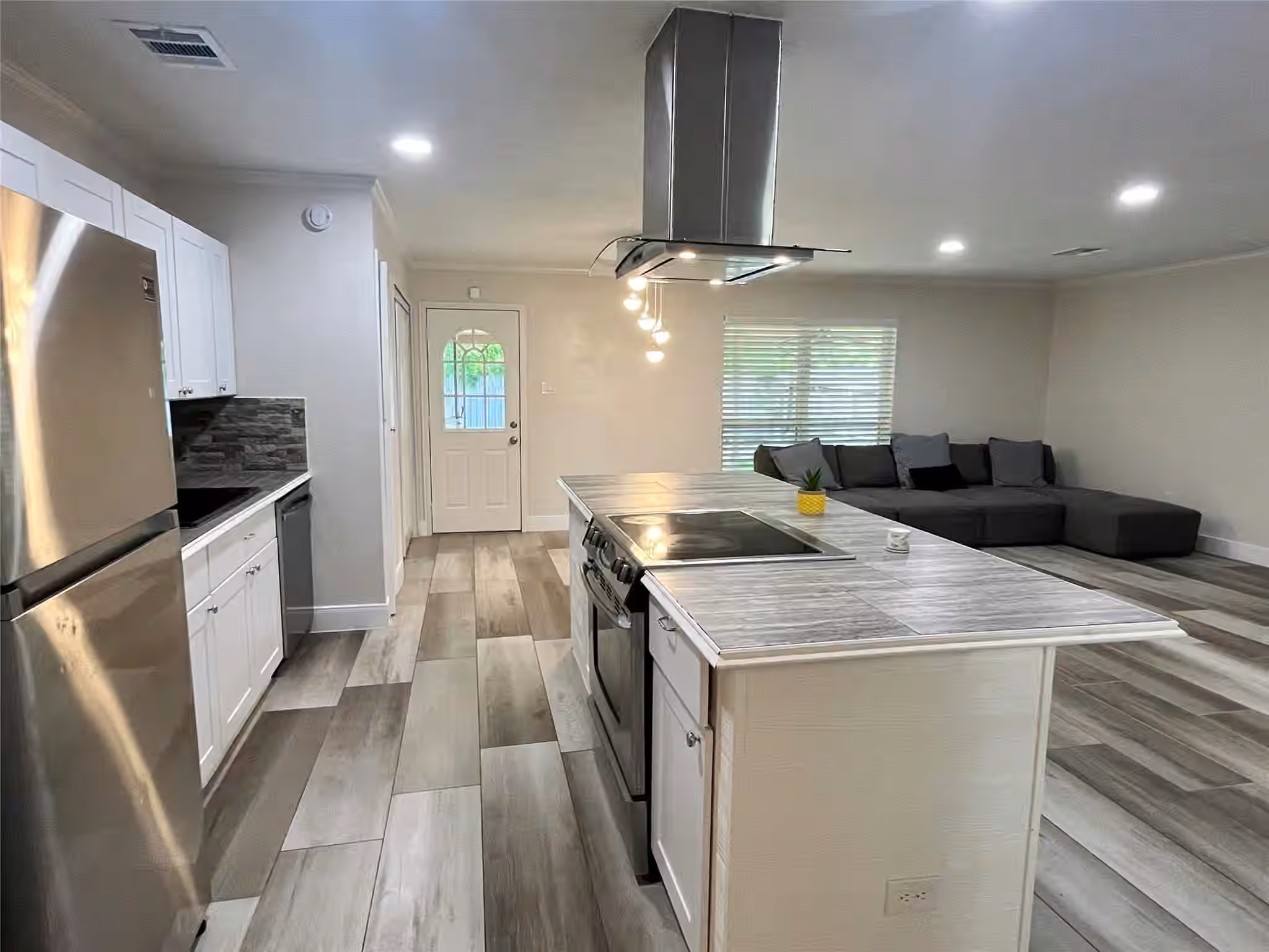 Photo 6 of 4407 Kevinkay Drive, Houston, TX