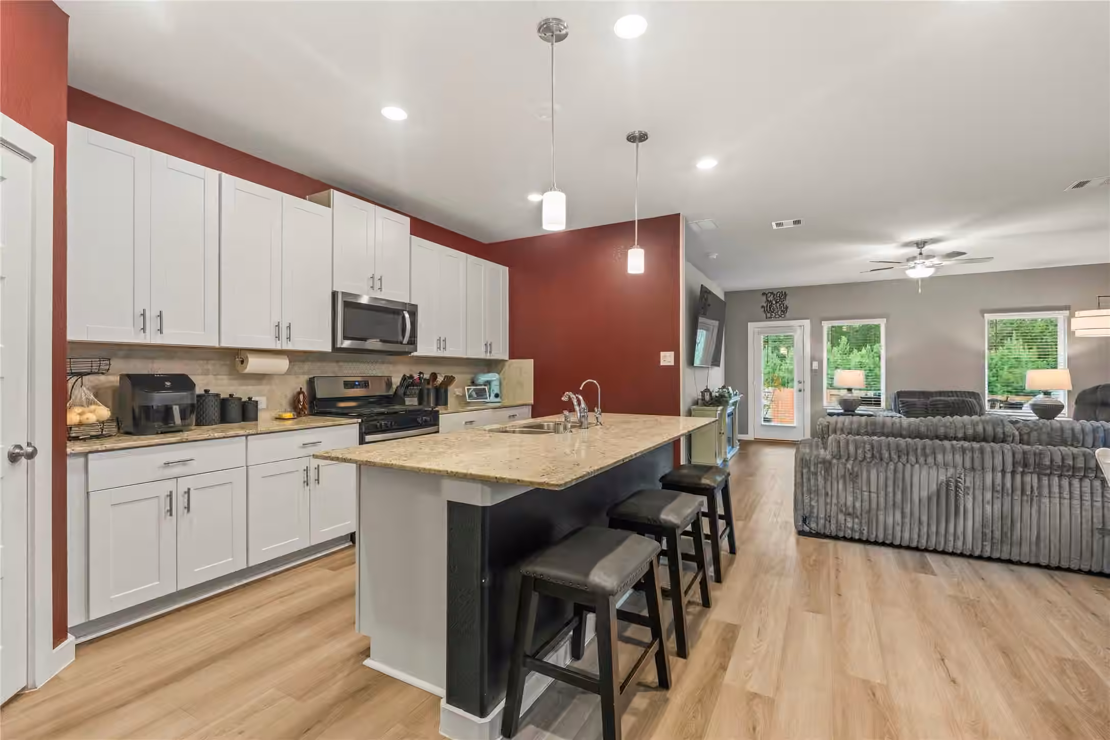 Photo 5 of 38527 Winding Meadows Drive, Magnolia, TX