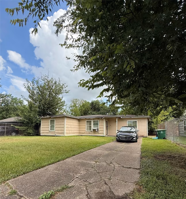 Photo 2 of 5210 Westover Street, Houston, TX
