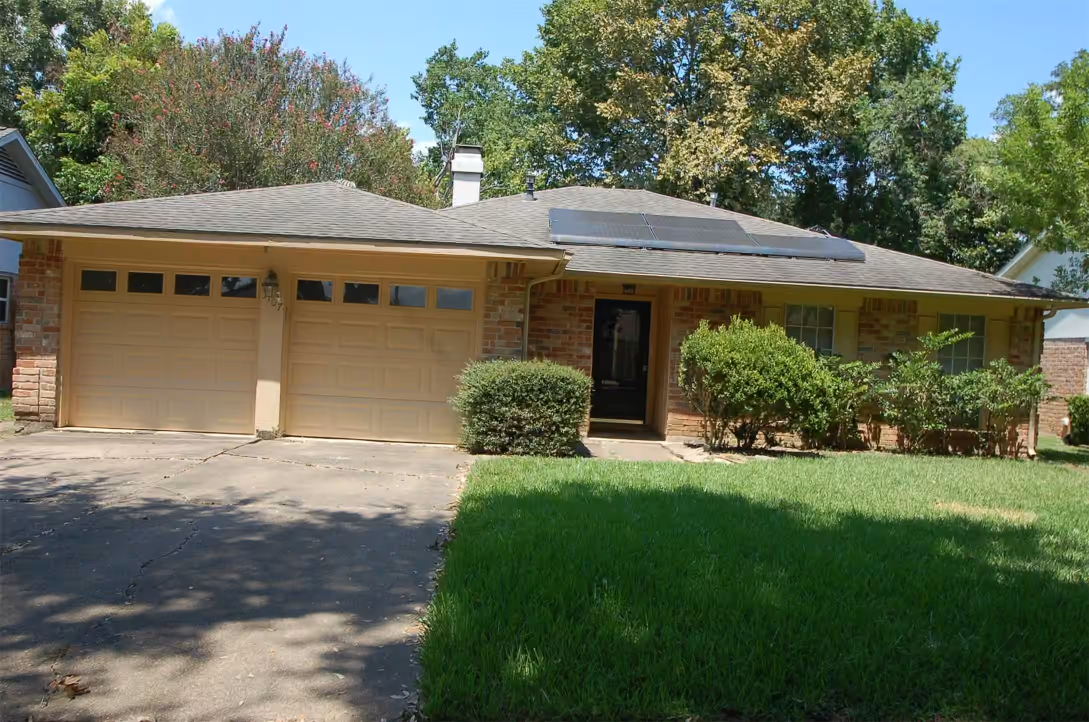 Photo of 3107 Jenny Drive, Sugar Land, TX