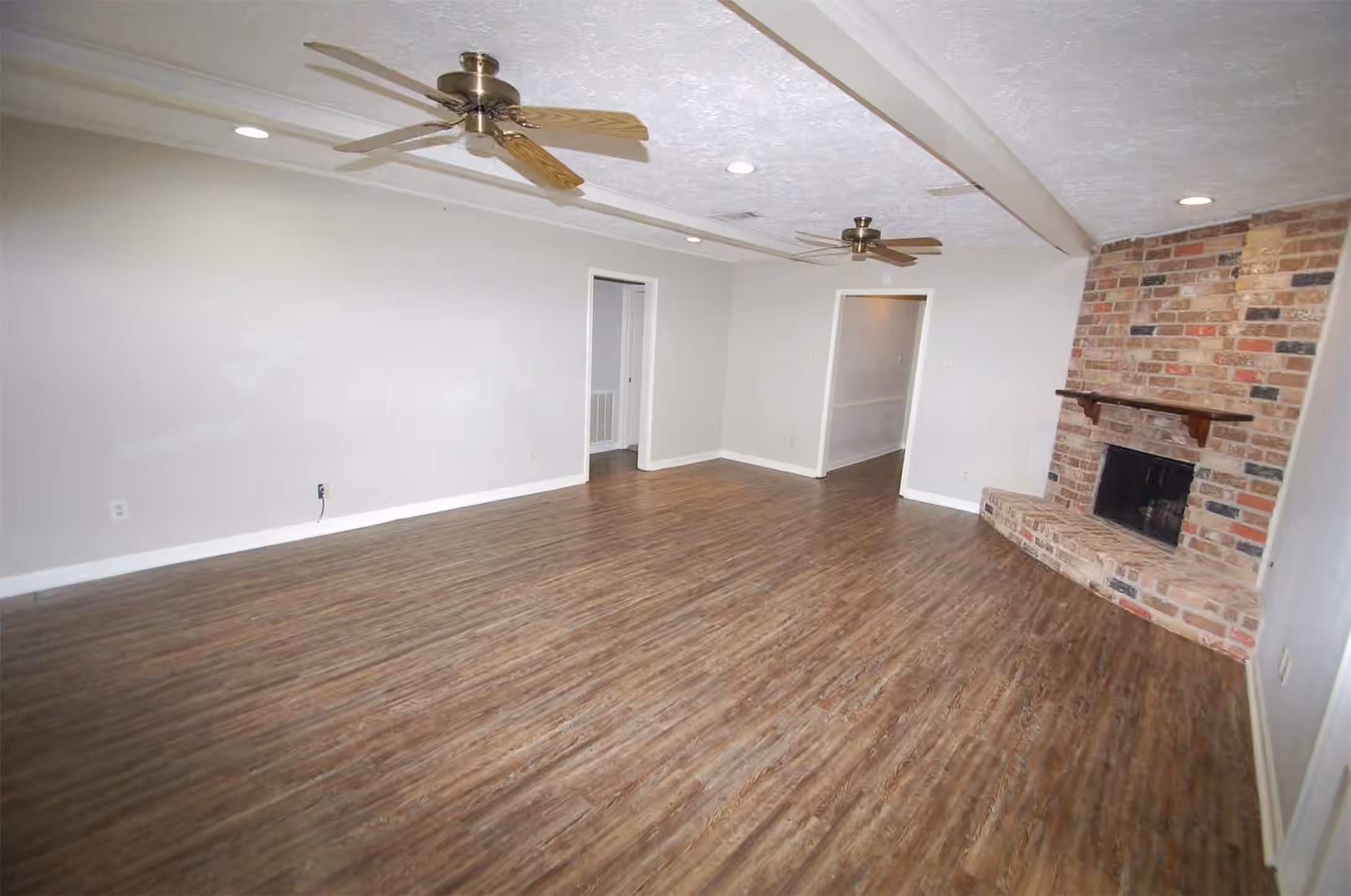 Photo 6 of 3107 Jenny Drive, Sugar Land, TX