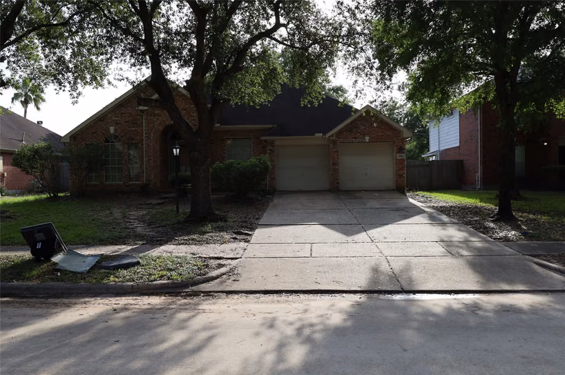 Photo 7 of 18027 Landing Brook Drive, Humble, TX