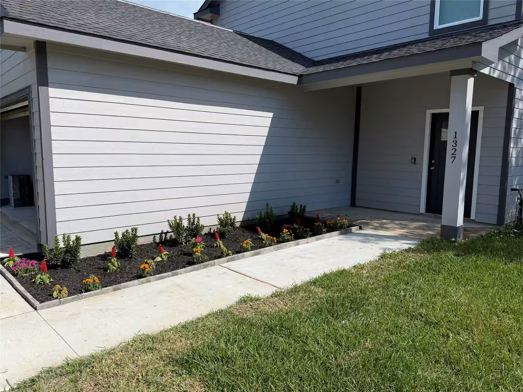 Photo 2 of 1327 5th Avenue N, Texas City, TX