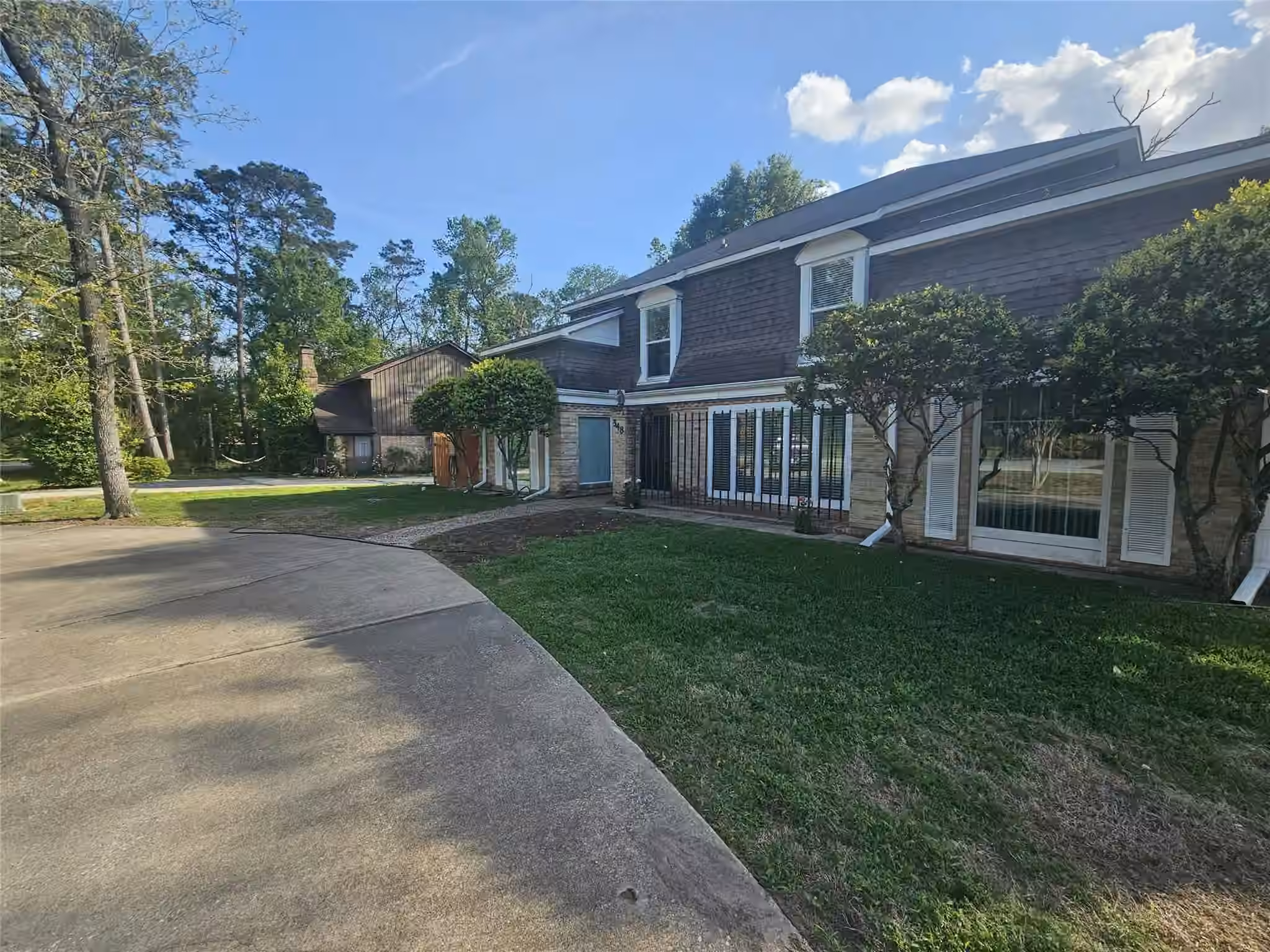 Photo of 548 River Plantation Drive, Conroe, TX 77302