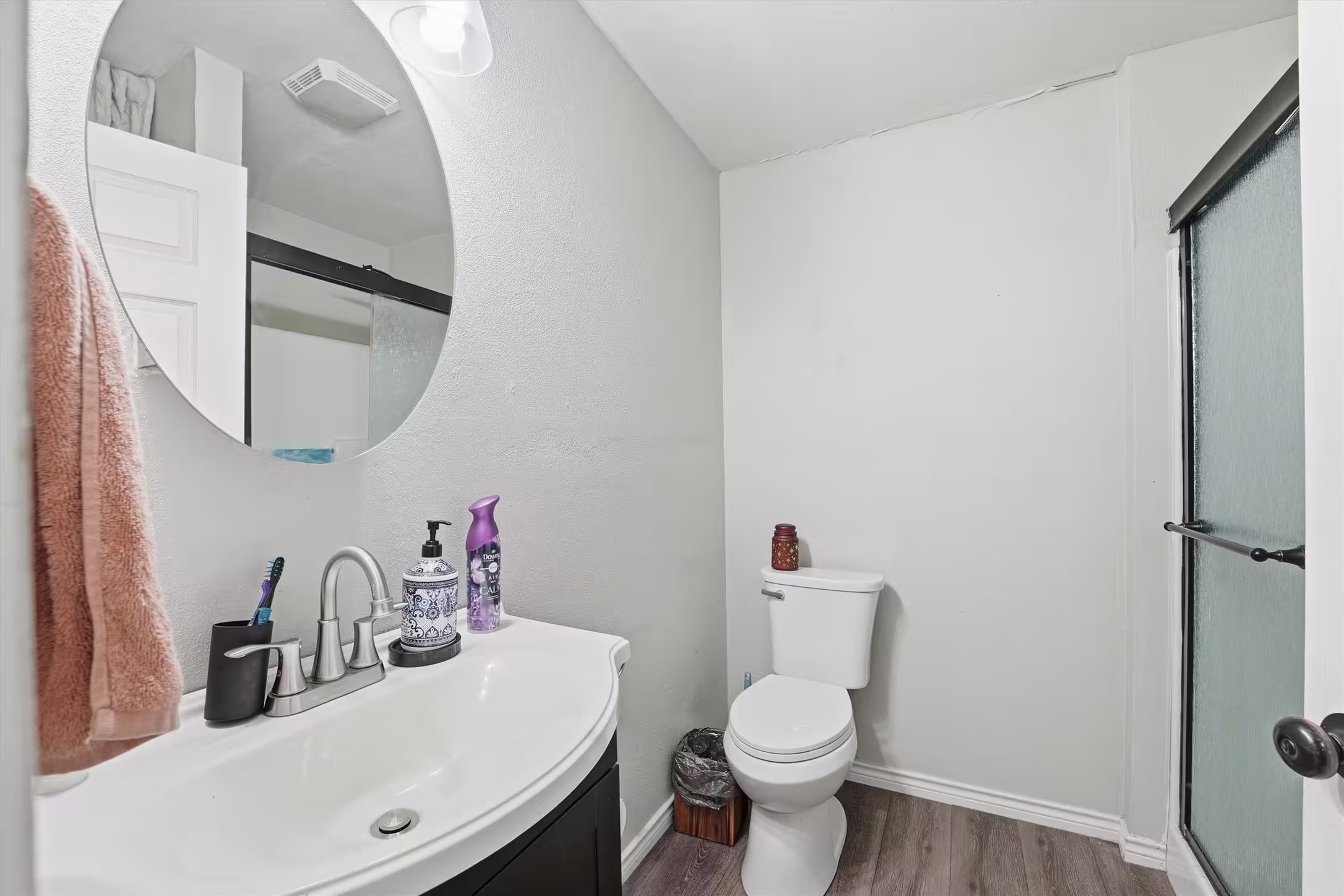 Photo 7 of 403 S Velasco Street, Angleton, TX