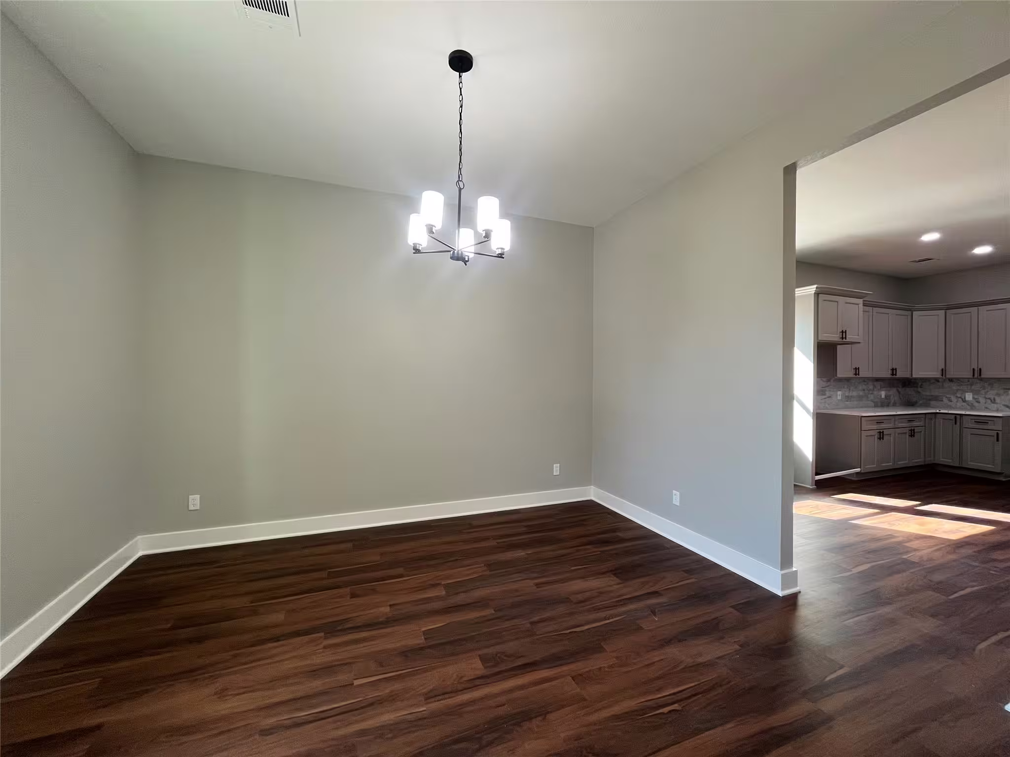 Photo 3 of 28811 Champion Oaks Dr, Magnolia, TX